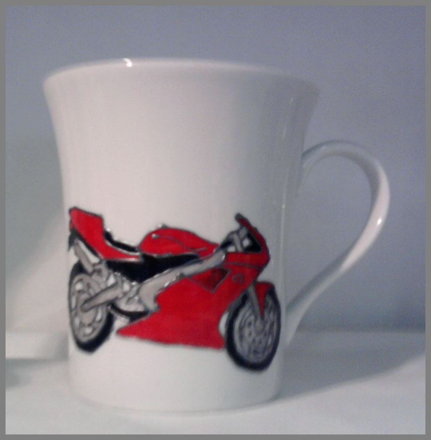 hrnek s motorkou